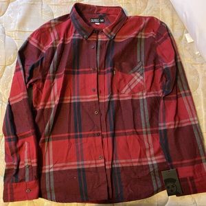 NEW!!! Caliville men’s long sleeve plaid red shirt